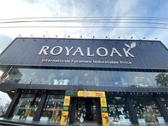 
      
      Royaloak Unwraps Winternational Sale for a Merry Christmas
      
      
