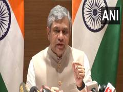 
      
      Railways to honour 100 best employees on December 15
      
      