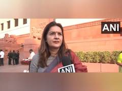 
      
      Had flagged concern over huge number of visitors: Chaturvedi
      
      