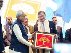 
      
      Adani Group pledges Rs 8,700 cr investments in Bihar
      
      