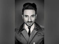 
      
      Vir Das excited to perform at iconic Apollo Theatre  in London 
      
      