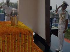 
      
      ‘Vijay Diwas’: Eastern Naval Command pays homage to 1971 heroes
      
      