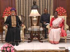
      
      President Droupadi Murmu, Oman Sultan meet at Rashtrapati Bhavan 
      
      