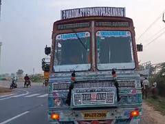 
      
      3 killed in lorry-truck collision in Andhra's Ananthpur
      
      