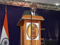 
      
      MEA Secy discusses economic cooperation during Madagascar visit
      
      