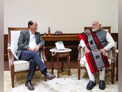 
      
      Nagaland CM Neiphiu Rio meets PM Modi
      
      