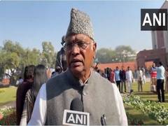 
      
      Kharge appoints 9 AICC Secretaries to cordinate Nagpur rally
      
      