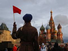 
      
      Russian soldiers' families urge Putin to end Ukraine war
      
      