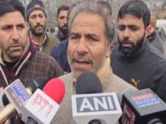 
      
      Kin mourns former J-K cop shot dead by terrorists
      
      