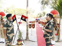 
      
      IG BSF Guwahati Frontier reviews operational preparedness of BSF 
      
      