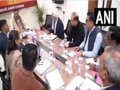 
      
      CM Bhajan Lal Sharma holds review meeting with health officials
      
      