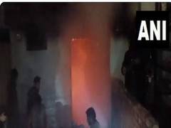 
      
      J-K: Three-storey footwear store in Poonch gutted in fire
      
      