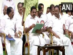 
      
      23 resolutions passed at AIADMK GC, EC meet
      
      