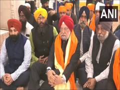 
      
      Hardeep Singh Puri offers prayers at Patna Sahib gurudwara on occ
      
      