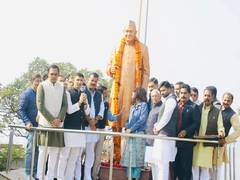 
      
      Congress pays tribute to former President Shankar Dayal Sharma
      
      