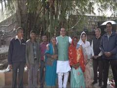 
      
      Former MP CM Shivraj Singh Chouhan vacates official residence
      
      
