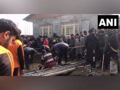 
      
      SDRF rescues man trapped in 35-foot-deep well in J-K's Baramulla
      
      