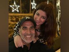 
      
      Akshay calls Twinkle Khanna 
