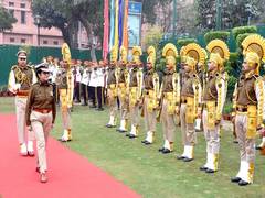 
      
      IPS officer Nina Singh becomes first woman CISF chief
      
      
