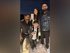 
      
      Abdu Rozik poses with MS Dhoni, Rishabh Pant
      
      