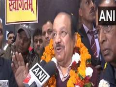
      
      Harsh Vardhan hails PM Modi for redeveloping railway stations
      
      