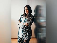 
      
      Neha Dhupia bids goodbye to 2023 with a touch of fitness 
      
      