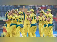 
      
      Alyssa Healy sings praises of Australia's bowling unit
      
      