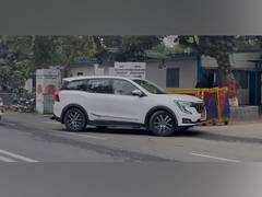 
      
      Amid political turmoil, Bihar's Speaker reaches Lalu Yadav's home
      
      