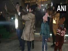 
      
      People groove to music in Srinagar as New Year fervour sets in
      
      