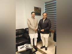 
      
      Badrinath-Kedarnath temple chairman meets with Assam CM
      
      