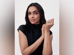 
      
      New Year 2024: Deepika gives fans beautiful sunrise view
      
      