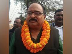 
      
      Jharkhand: JMM legislator Sarfaraz Ahmed resigns
      
      