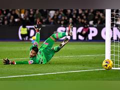 
      
      Areola shines as Brighton-West Ham game ends in goalless draw
      
      