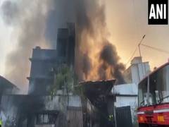 
      
      Fire breaks out at chemical factory in Navi Mumbai
      
      