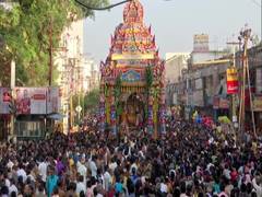 
      
      Tamil Nadu:people celebrate the Margazhi Ashtami Chariot Festival
      
      