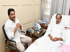 
      
      Andhra CM Jagan Mohan Reddy meets Telangana former CM KCR
      
      