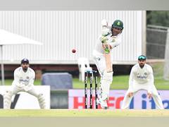 
      
      Dean Elgar brands Newlands pitch for 2nd Test as 