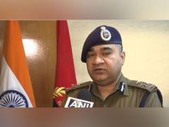 
      
      LeT man behind killing of army officer, Kashmiri Pandits, killed
      
      
