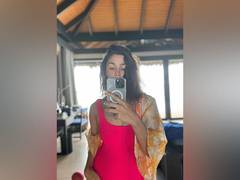 
      
      Alia Bhatt shares pictures from New Year vacation
      
      