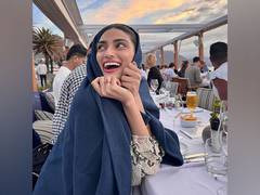 
      
      Athiya Shetty gives glimpse of her time spent with hubby Rahul
      
      