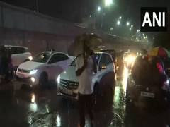 
      
      Heavy rains cause traffic snarls in Chennai, more showers likely
      
      