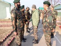
      
      J-K: Chinar Corps Commander visits South Kashmir
      
      