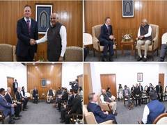 
      
      Gujarat CM discusses APM Terminals' expansion at Pipavav Port
      
      