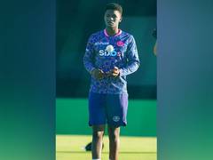 
      
      Paarl Royals announce Keith Dudgeon and Nqaba as replacements
      
      