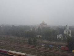 
      
      Delhi records another cold day with minimum 7.1 degree C temp
      
      