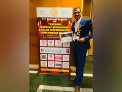 
      
      Veer Singh Honoured with Outstanding Achievement Award
      
      