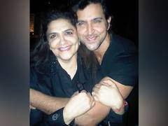
      
      Hrithik Roshan's mom Pinkie Roshan wishes him on his birthday
      
      