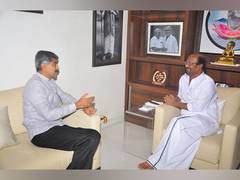
      
      Rajinikanth meets DMK leader Durai Vaiko in Chennai
      
      