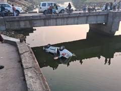 
      
      Car falls into Shipra river from bridge in MP’s Ujjain
      
      