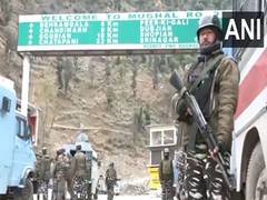 
      
      J-K: Army vehicles convoy attacked by suspected terrorists in Poo
      
      